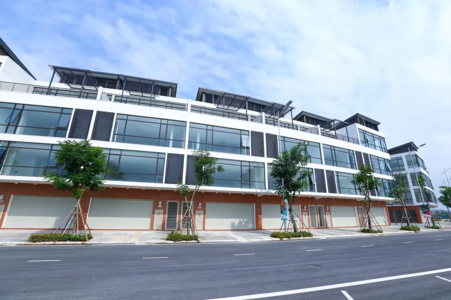 Dự án thi công cửa cuốn tại Gamuda City Yên Sở | Bách Việt