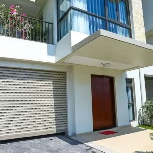 Cửa cuốn Austdoor Siêu thoáng C70