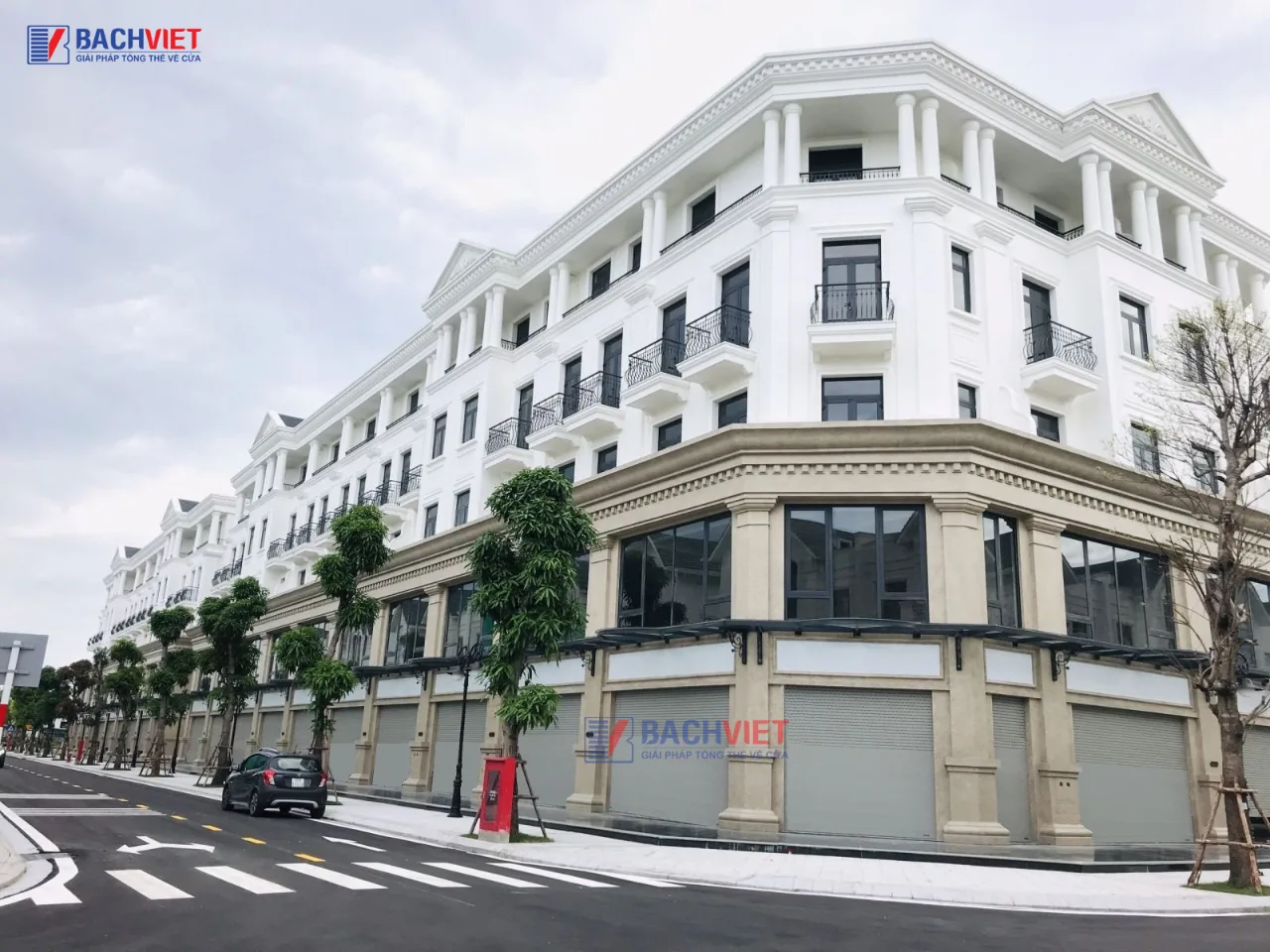 cửa cuốn austdoor e50i