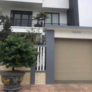 Cửa cuốn Austdoor khe thoáng E70